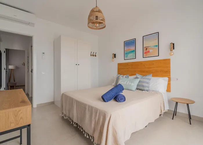 Seascape Heated Pool, Air-Con, View, Adult Only